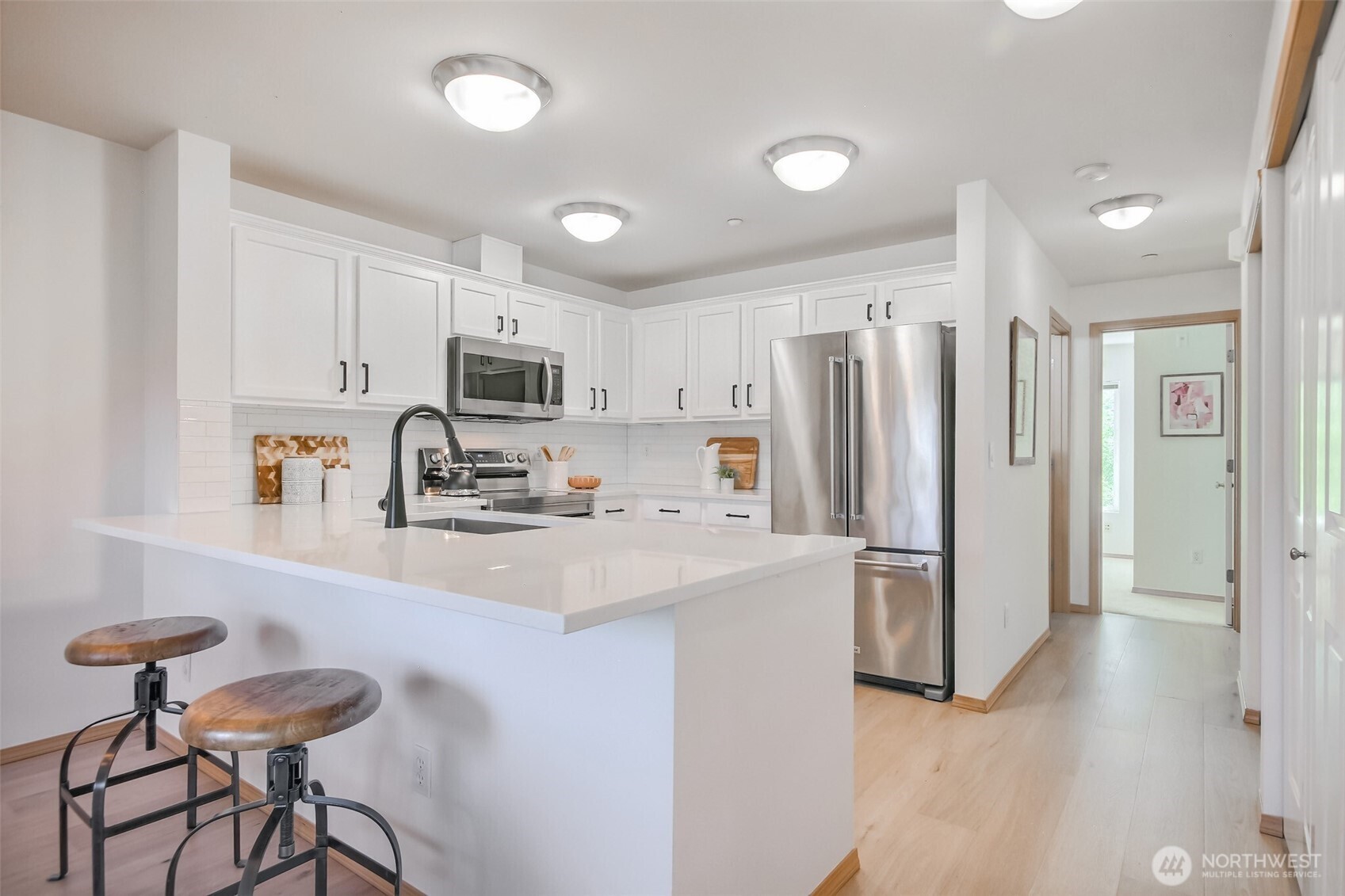 1957 23rd Place NE #203, Issaquah, WA 98027