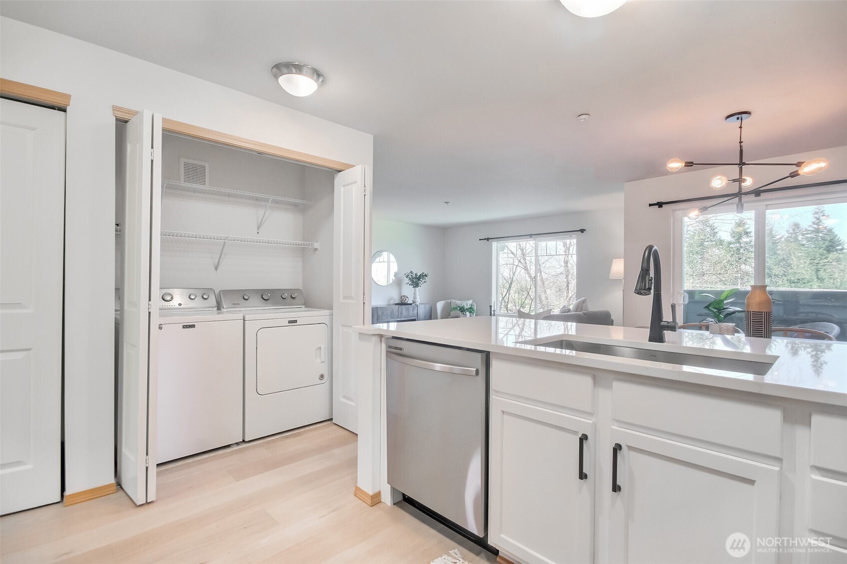 1957 23rd Place NE #203, Issaquah, WA 98027