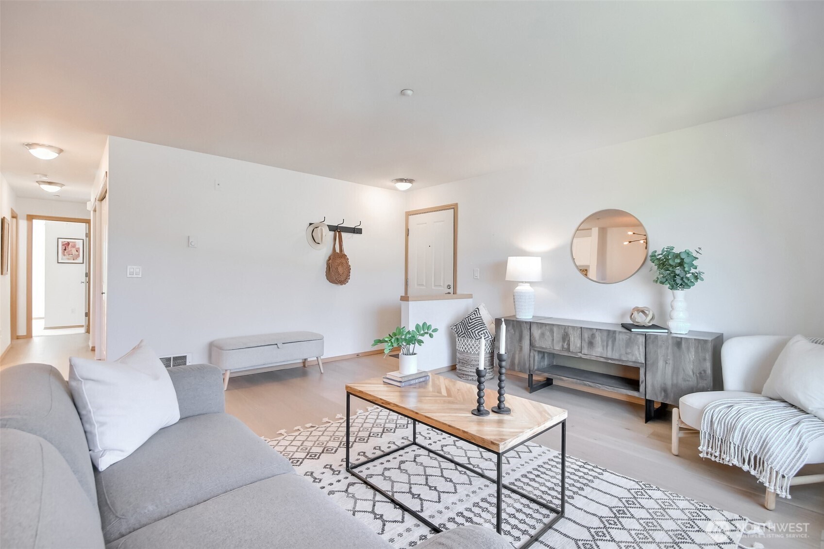 1957 23rd Place NE #203, Issaquah, WA 98027