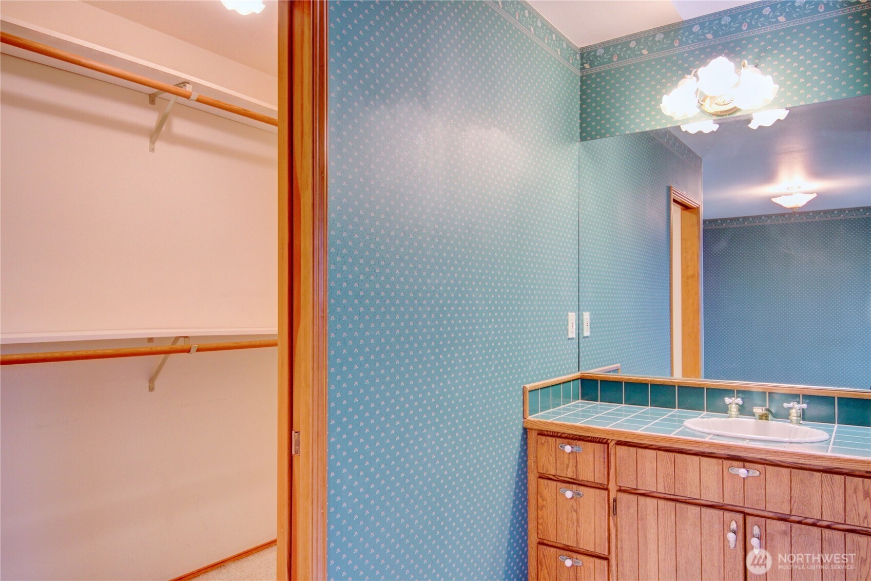 2207 N Trumpeter Drive , Mount Vernon, WA 98273