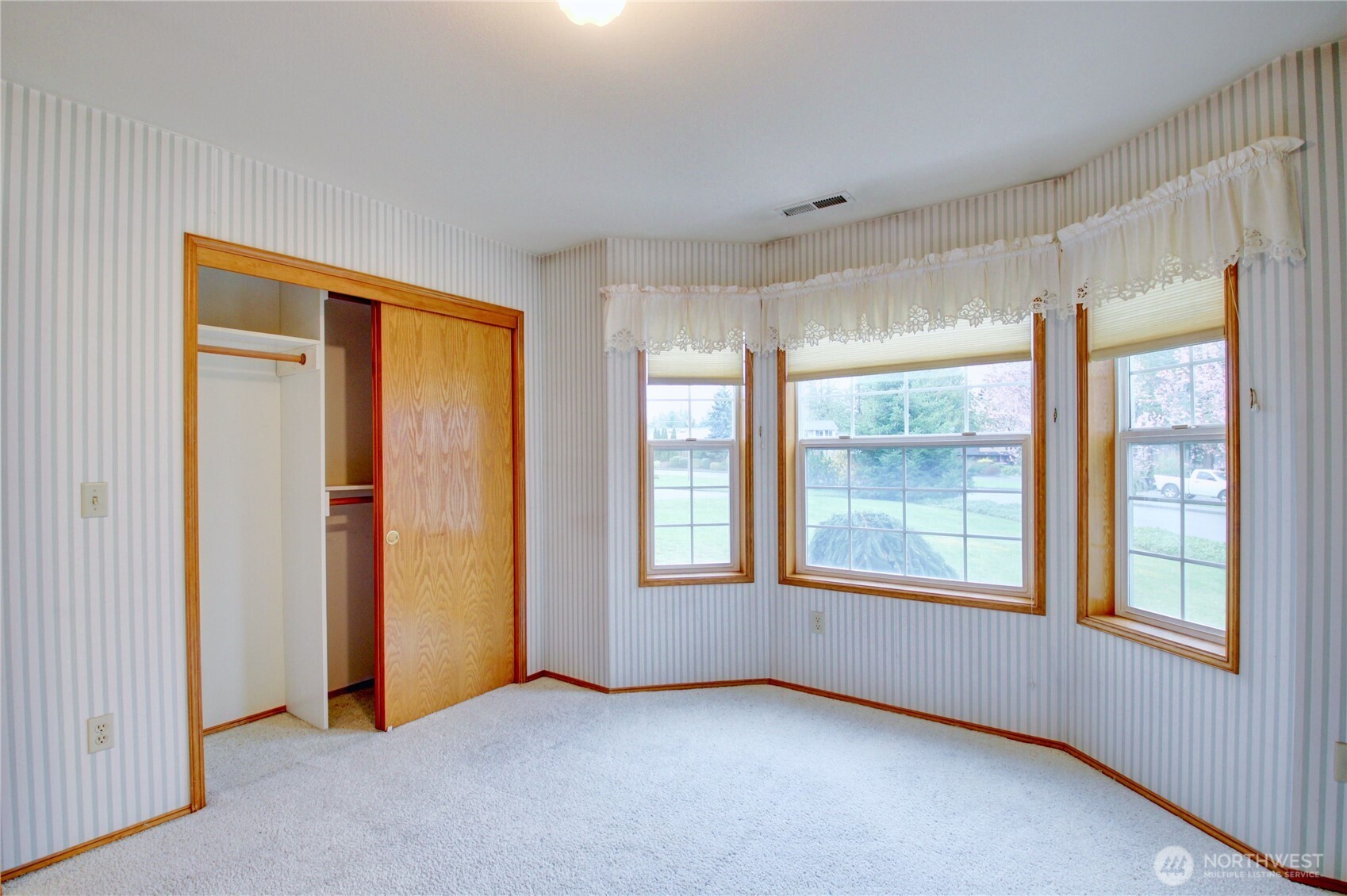 2207 N Trumpeter Drive , Mount Vernon, WA 98273