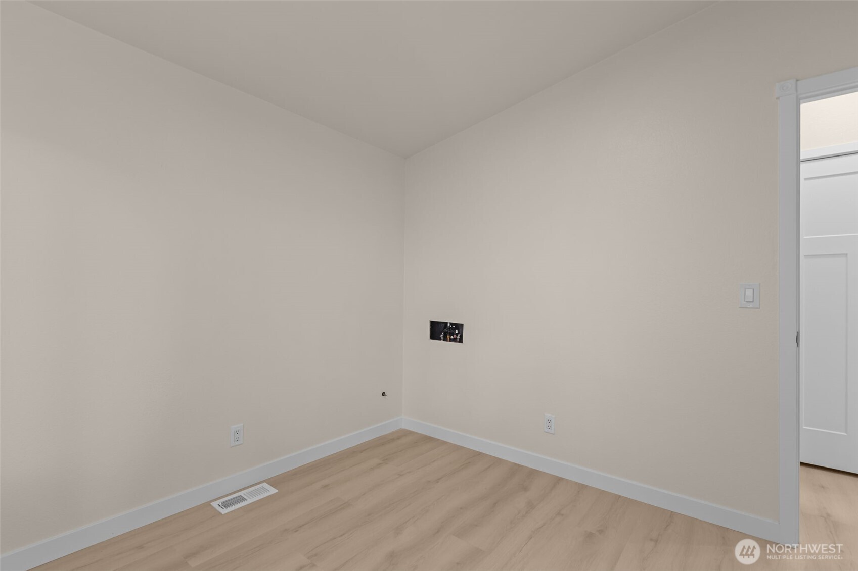 31108 3rd Avenue #301, Black Diamond, WA 98010
