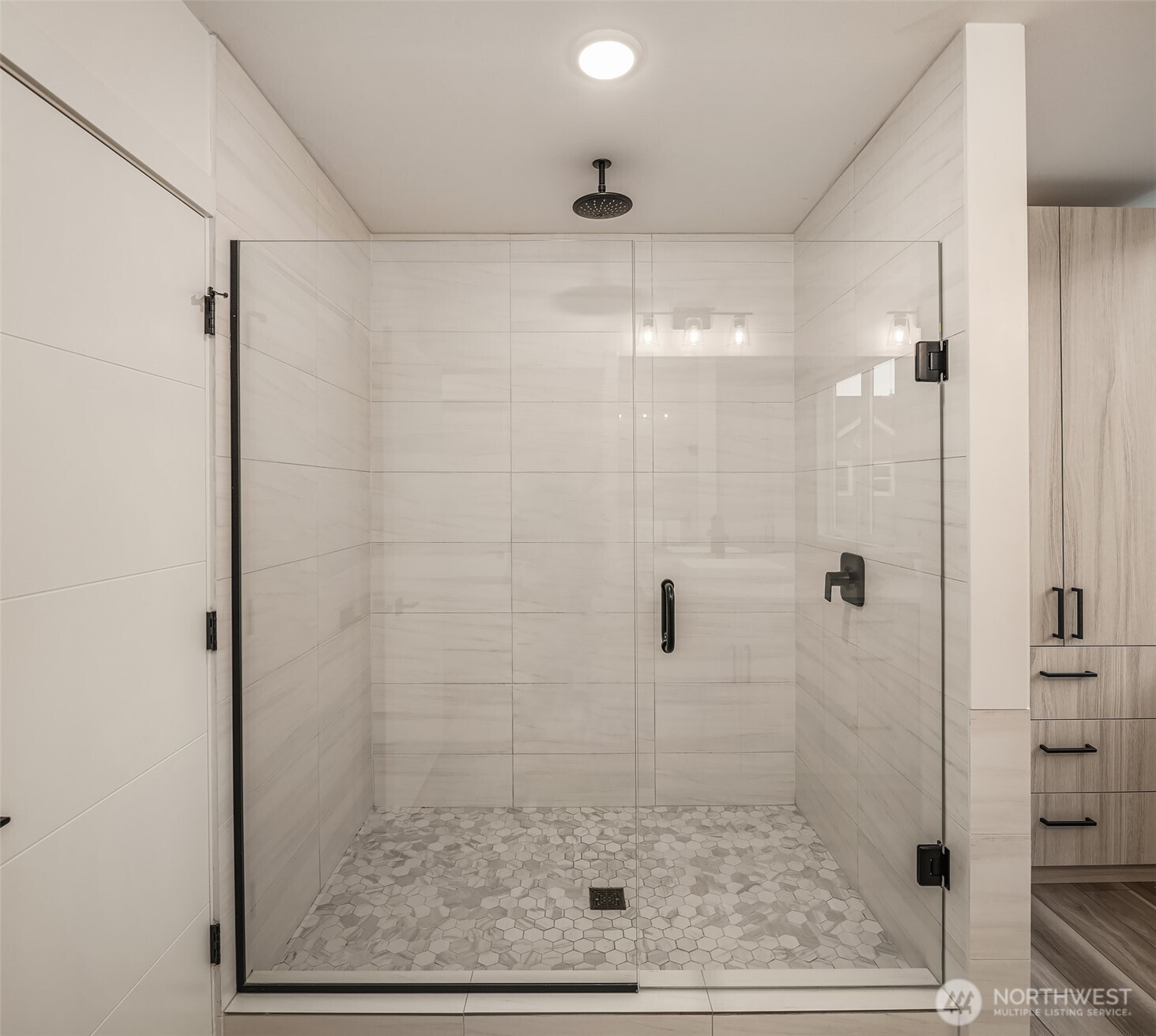 3406 B 34th Avenue W, Seattle, WA 98199