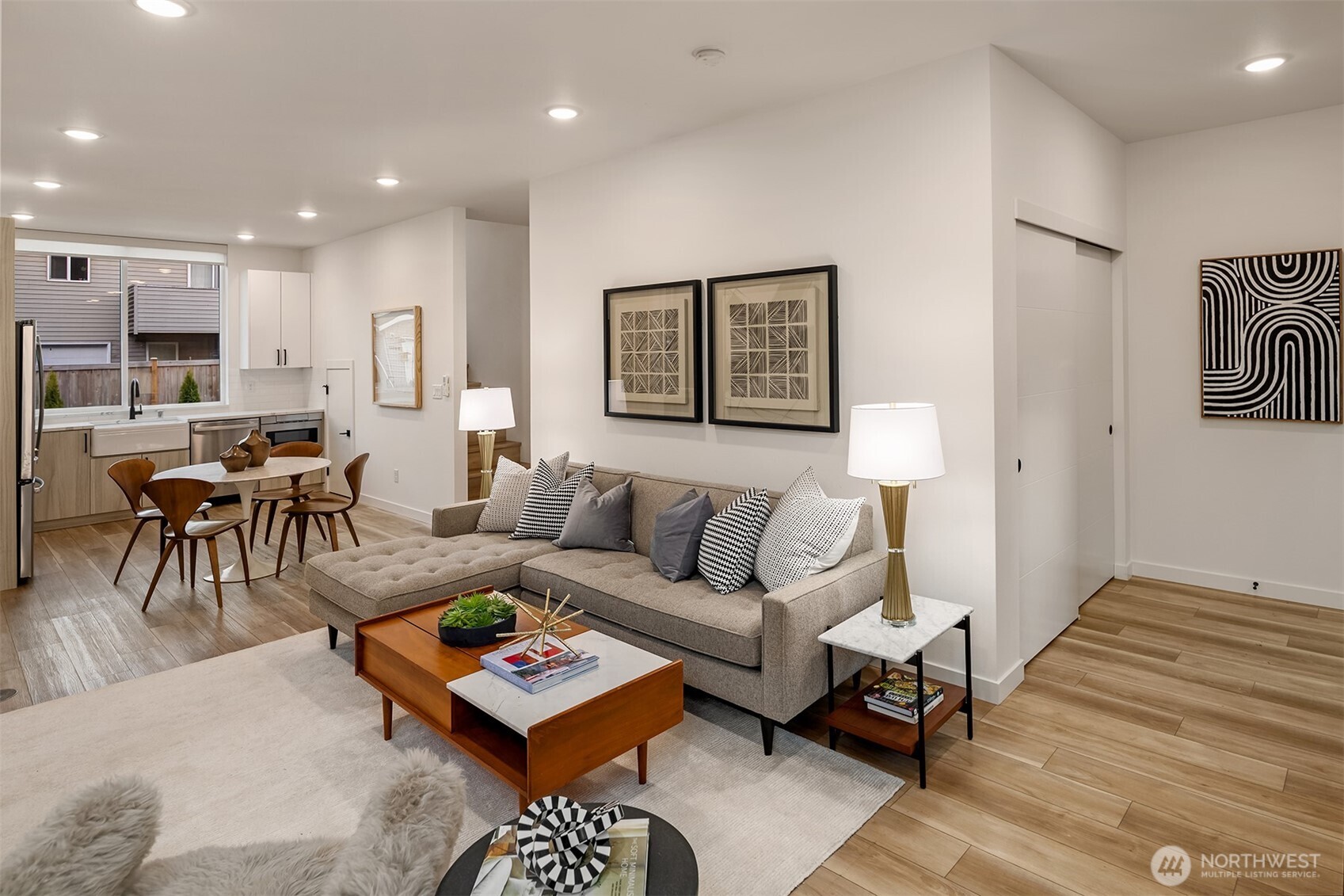 3406 B 34th Avenue W, Seattle, WA 98199