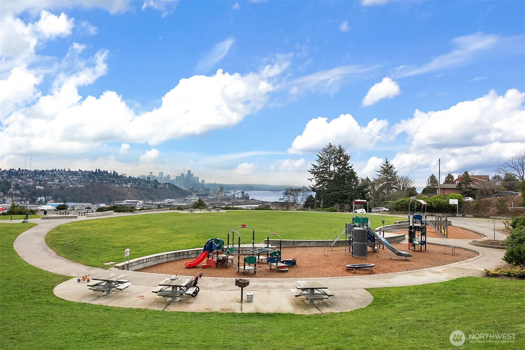 3406 B 34th Avenue W, Seattle, WA 98199