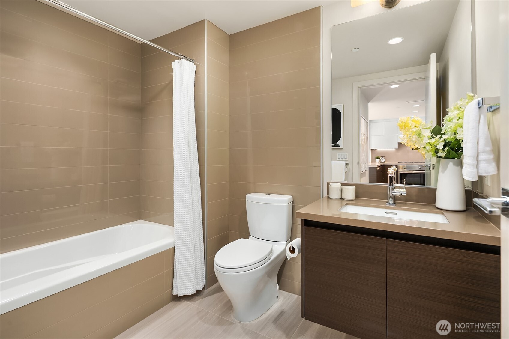 583 Battery Street #3002N, Seattle, WA 98121