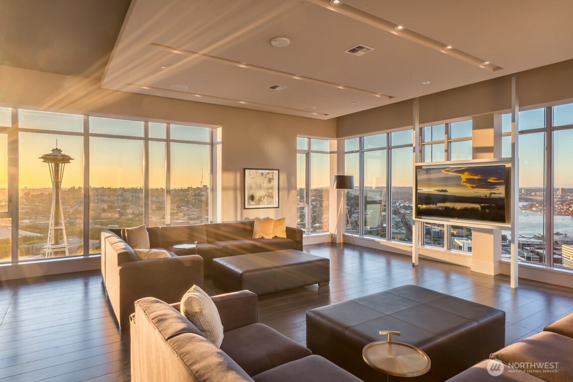 583 Battery Street #3002N, Seattle, WA 98121