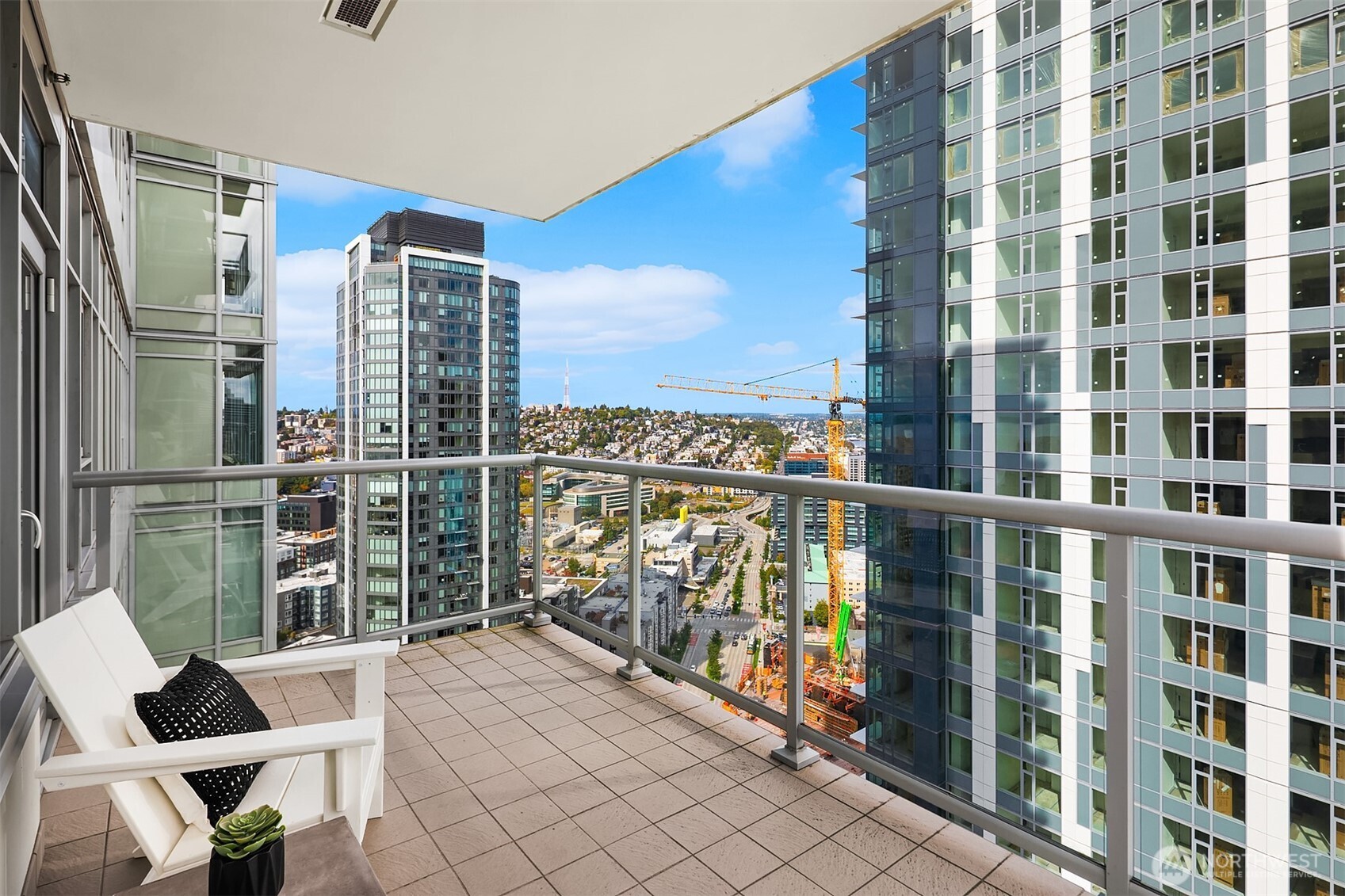 583 Battery Street #3002N, Seattle, WA 98121