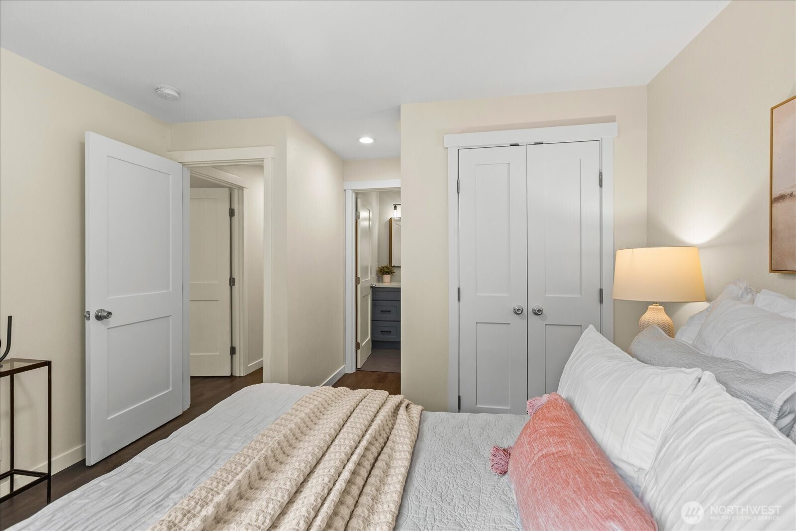 110 NW 188th Street , Shoreline, WA 98177