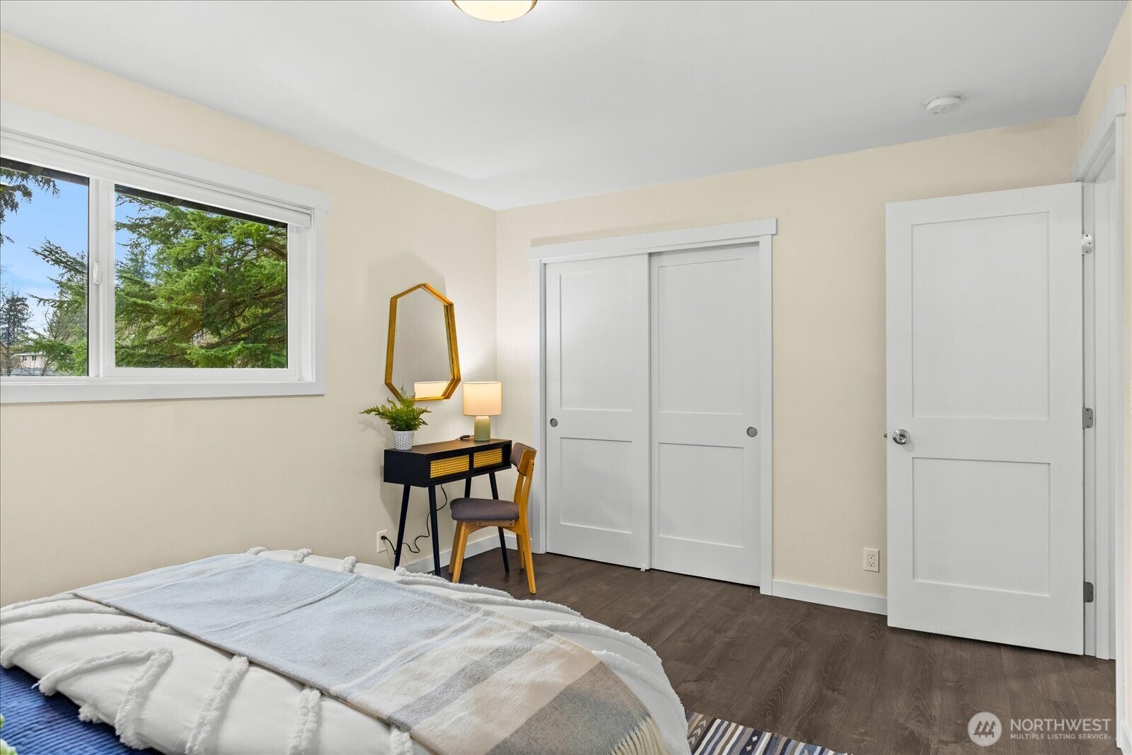 110 NW 188th Street , Shoreline, WA 98177