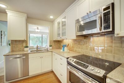 243 140th Avenue NE, Bellevue, WA 98005 - Photo 13