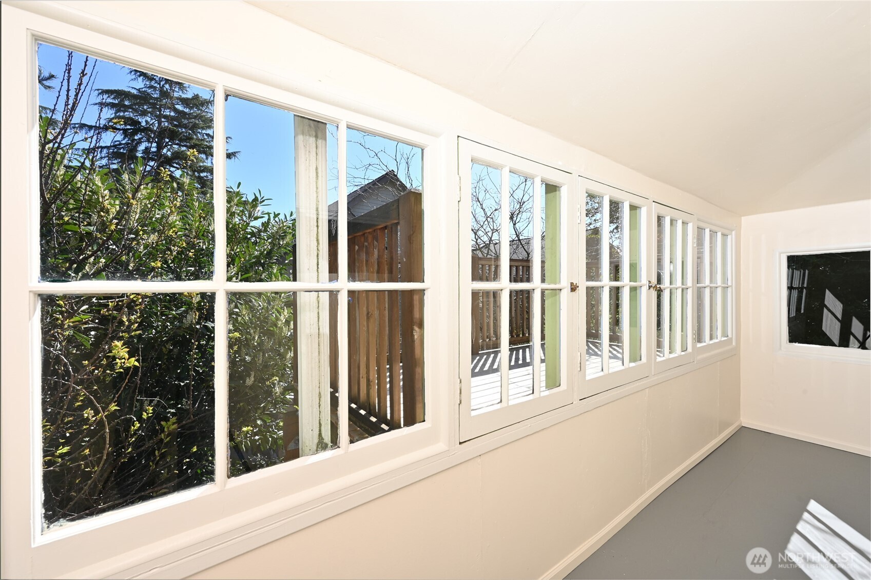 318 18th Avenue E, Seattle, WA 98112
