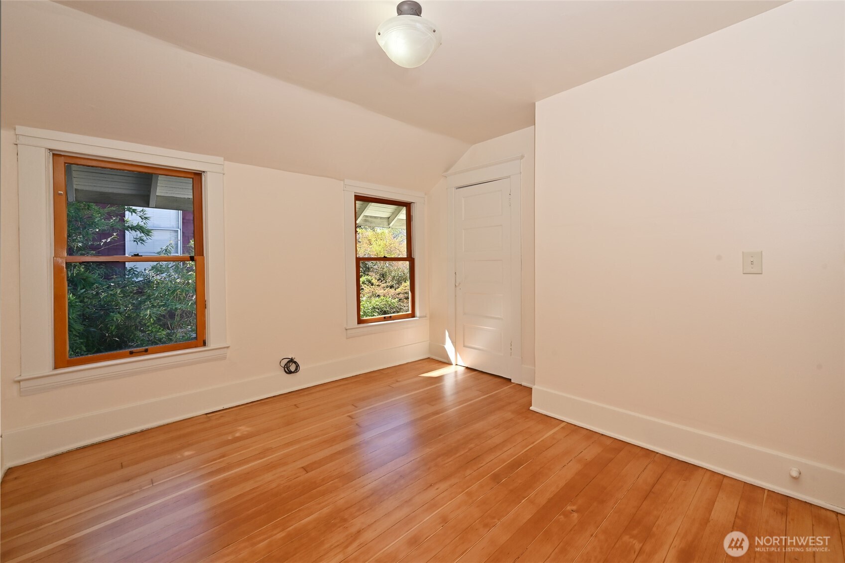 318 18th Avenue E, Seattle, WA 98112