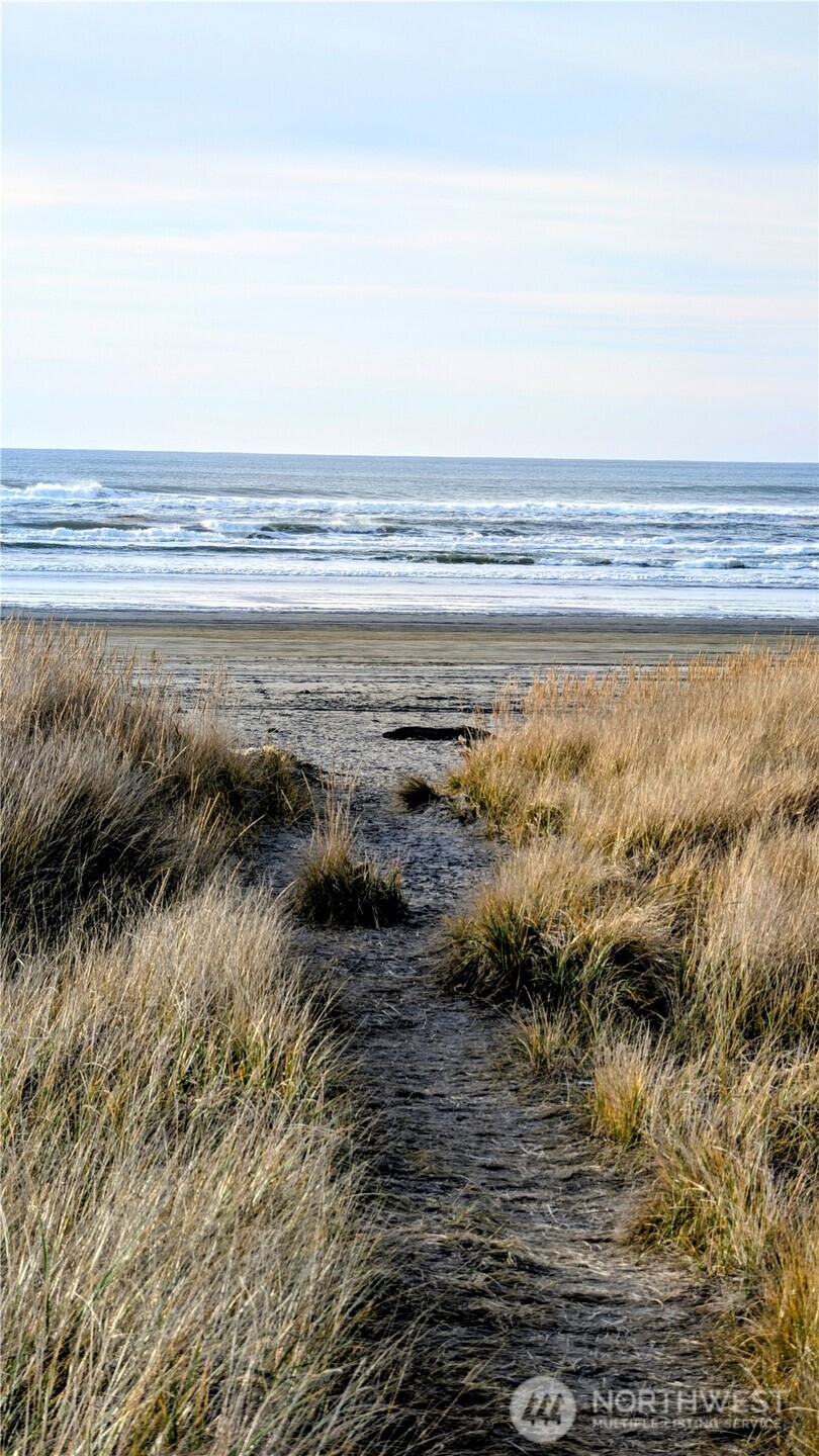 30904 M Place , Ocean Park, WA 98640