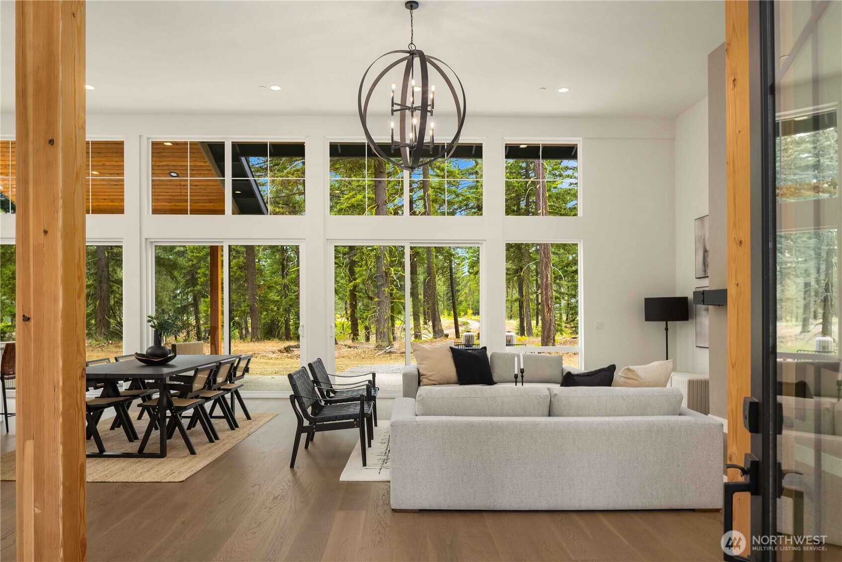 1950 Wanawish Loop , Cle Elum, WA 98922