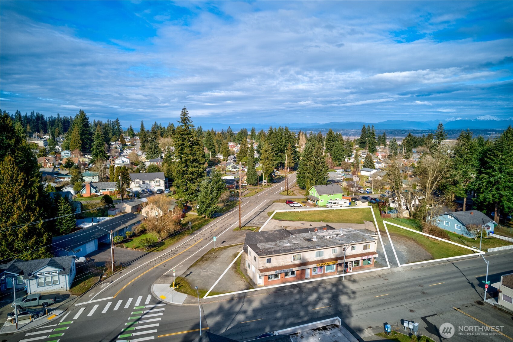 2011 Madison Street , Everett, WA 98203