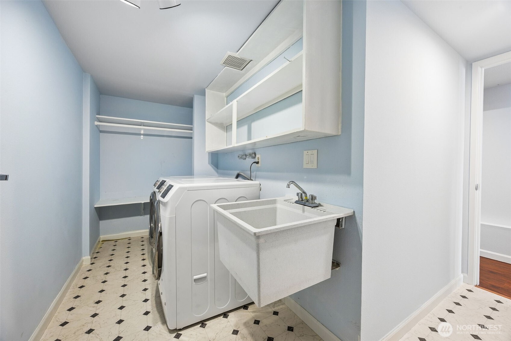28904 5th Avenue S, Federal Way, WA 98003