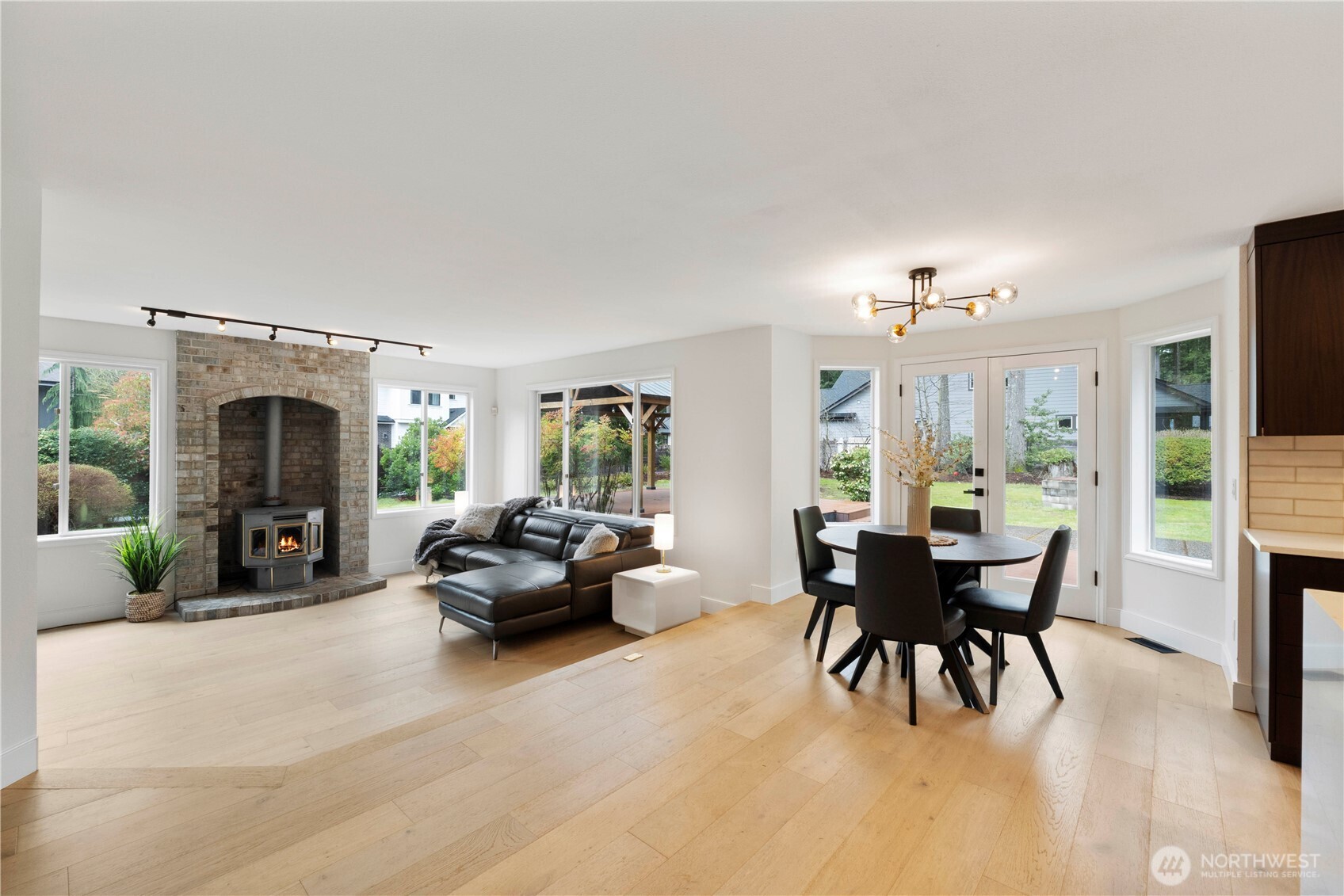 22314 SE 290th Street , Black Diamond, WA 98010