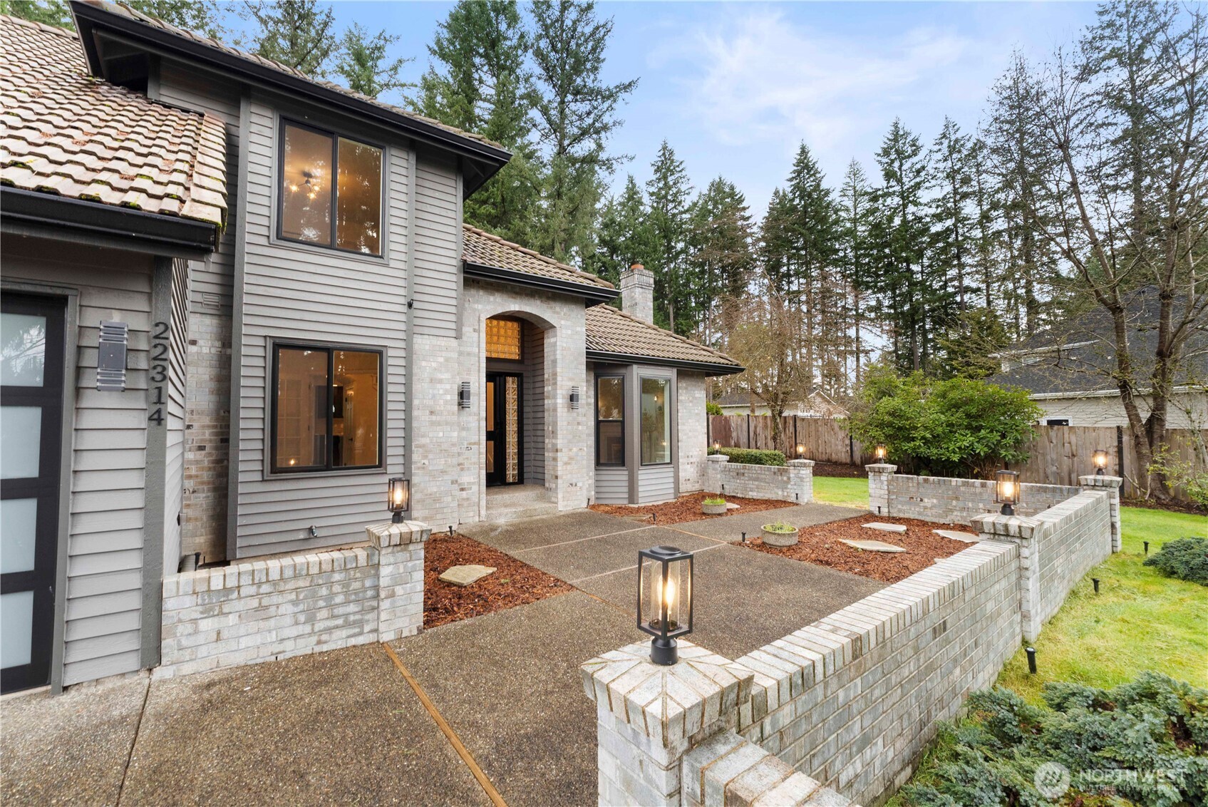 22314 SE 290th Street , Black Diamond, WA 98010