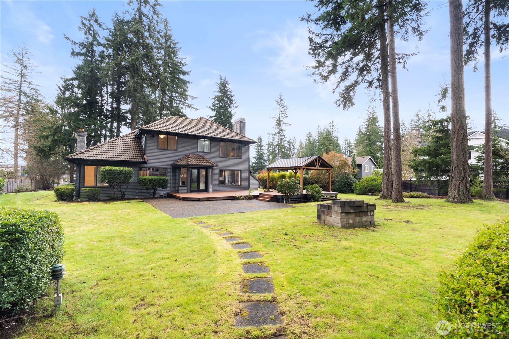 22314 SE 290th Street , Black Diamond, WA 98010