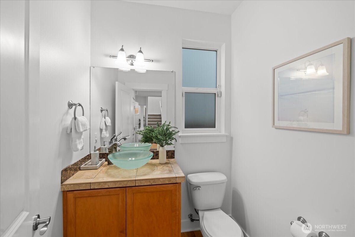 5221 NE 7th Place , Renton, WA 98059