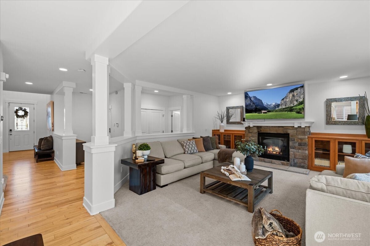 5221 NE 7th Place , Renton, WA 98059