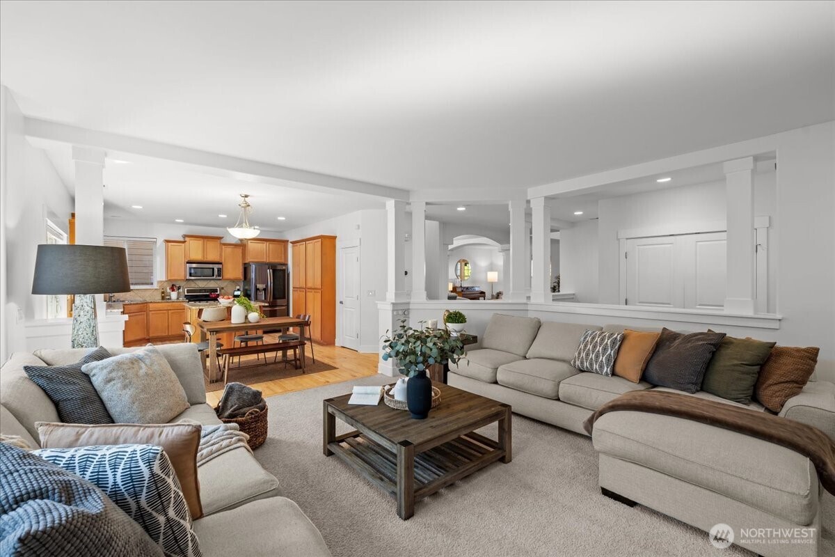 5221 NE 7th Place , Renton, WA 98059