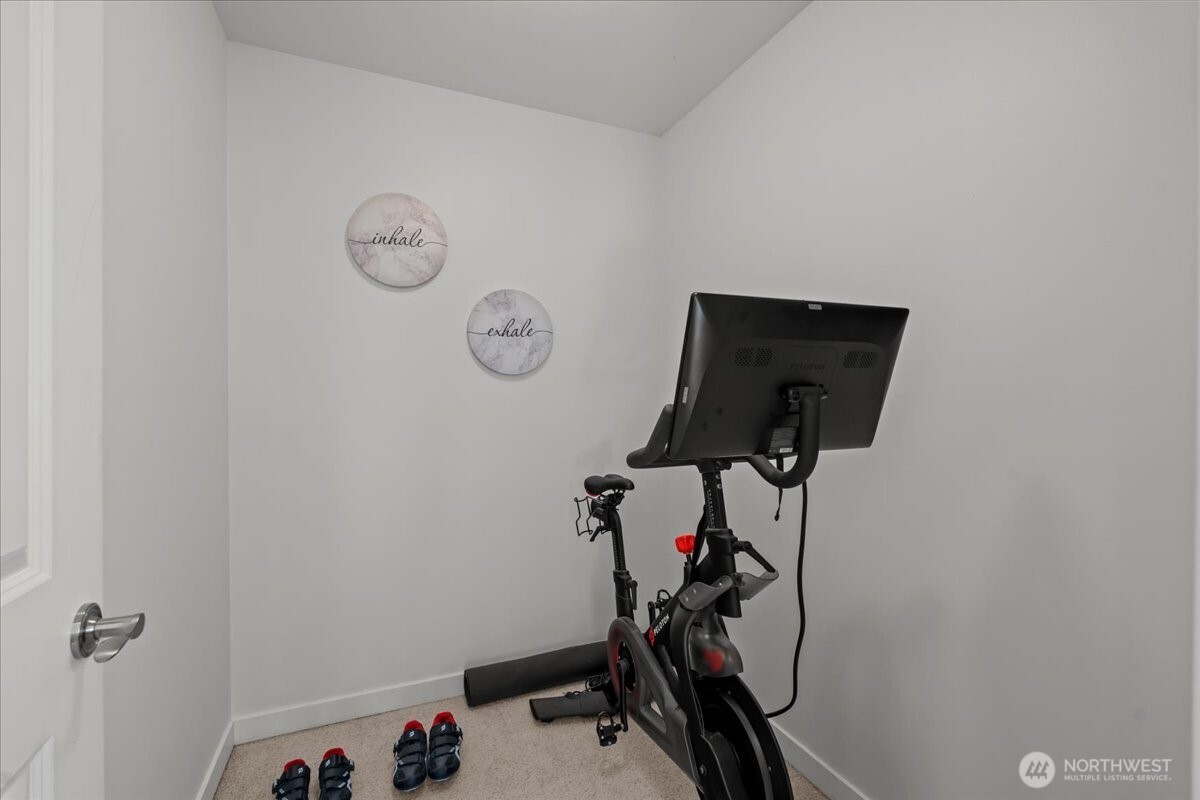 5221 NE 7th Place , Renton, WA 98059