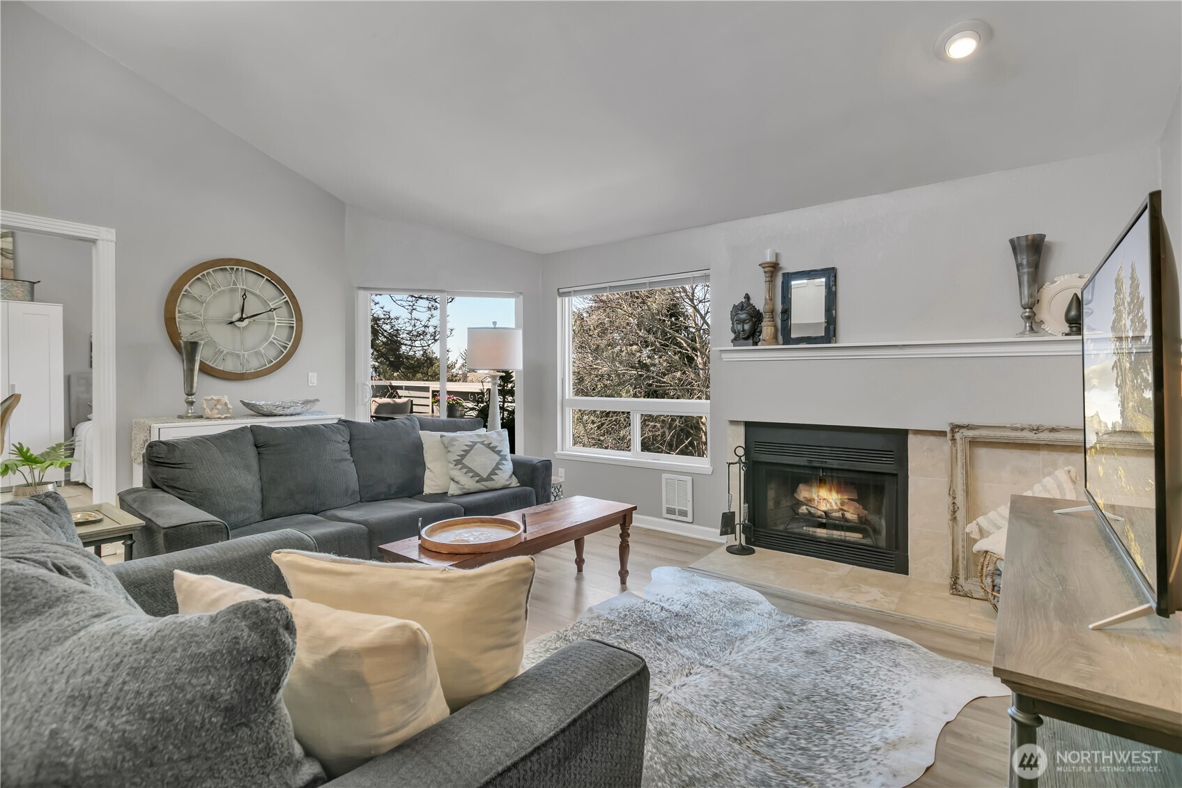 21925 7th Avenue S #124, Des Moines, WA 98198