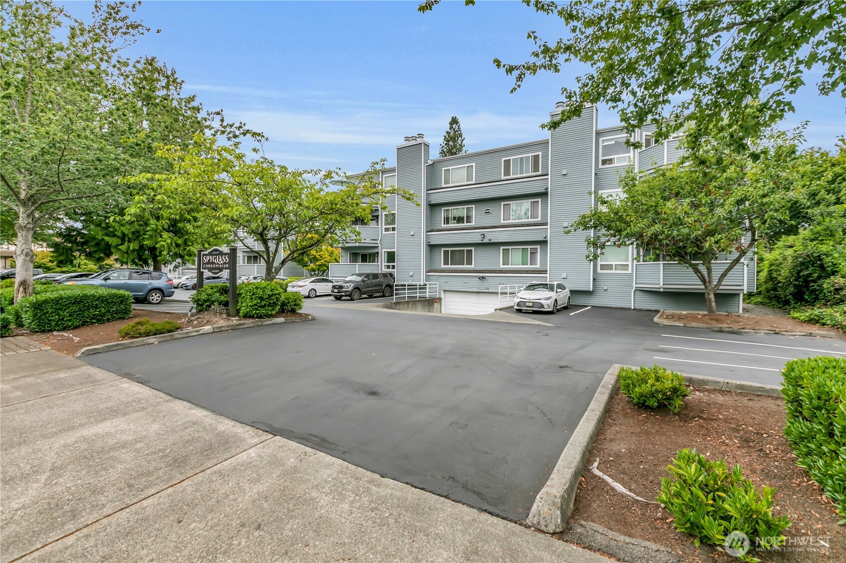 21925 7th Avenue S #124, Des Moines, WA 98198