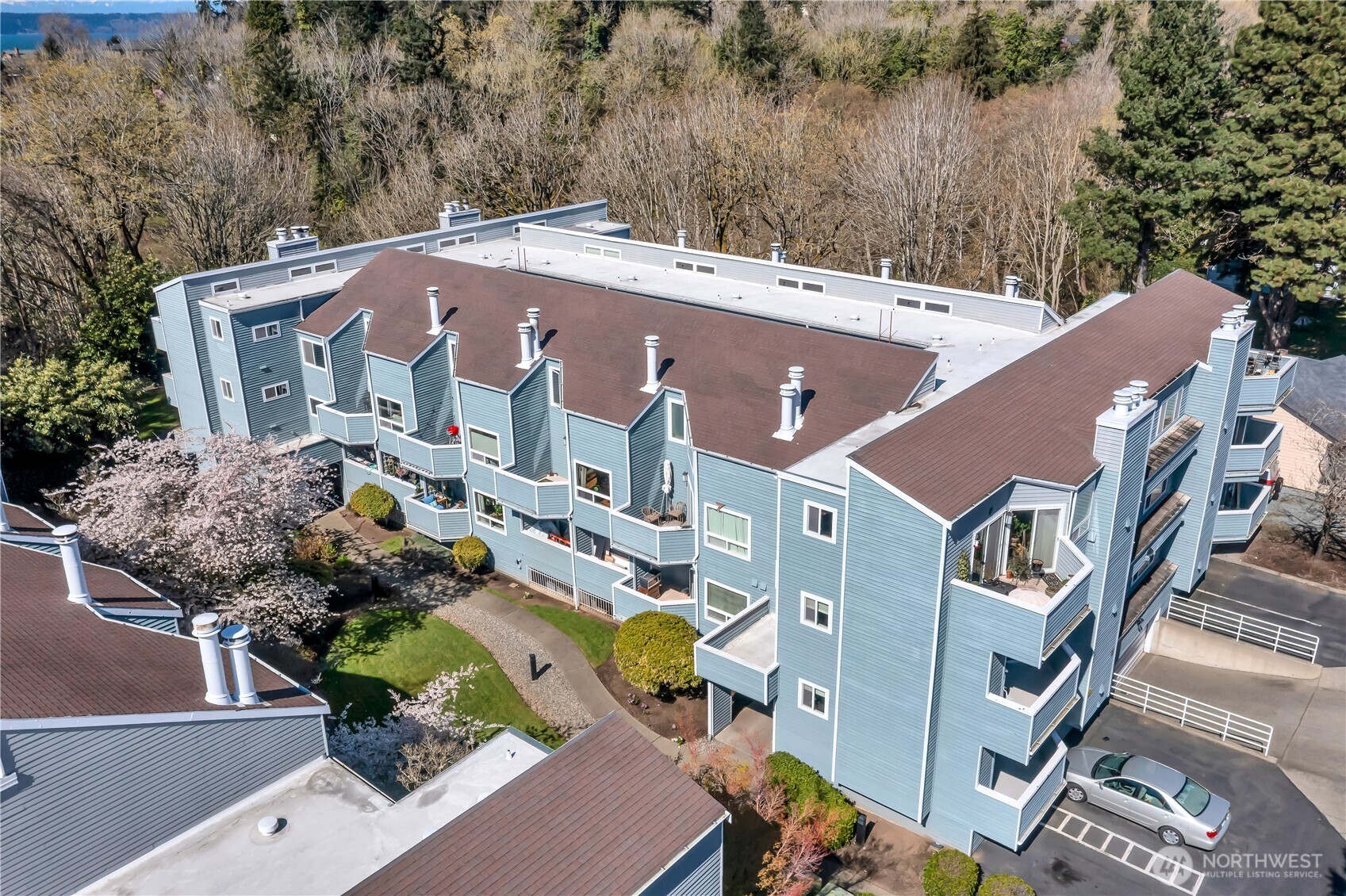 21925 7th Avenue S #124, Des Moines, WA 98198