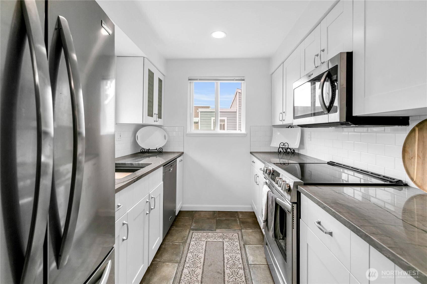 21925 7th Avenue S #124, Des Moines, WA 98198