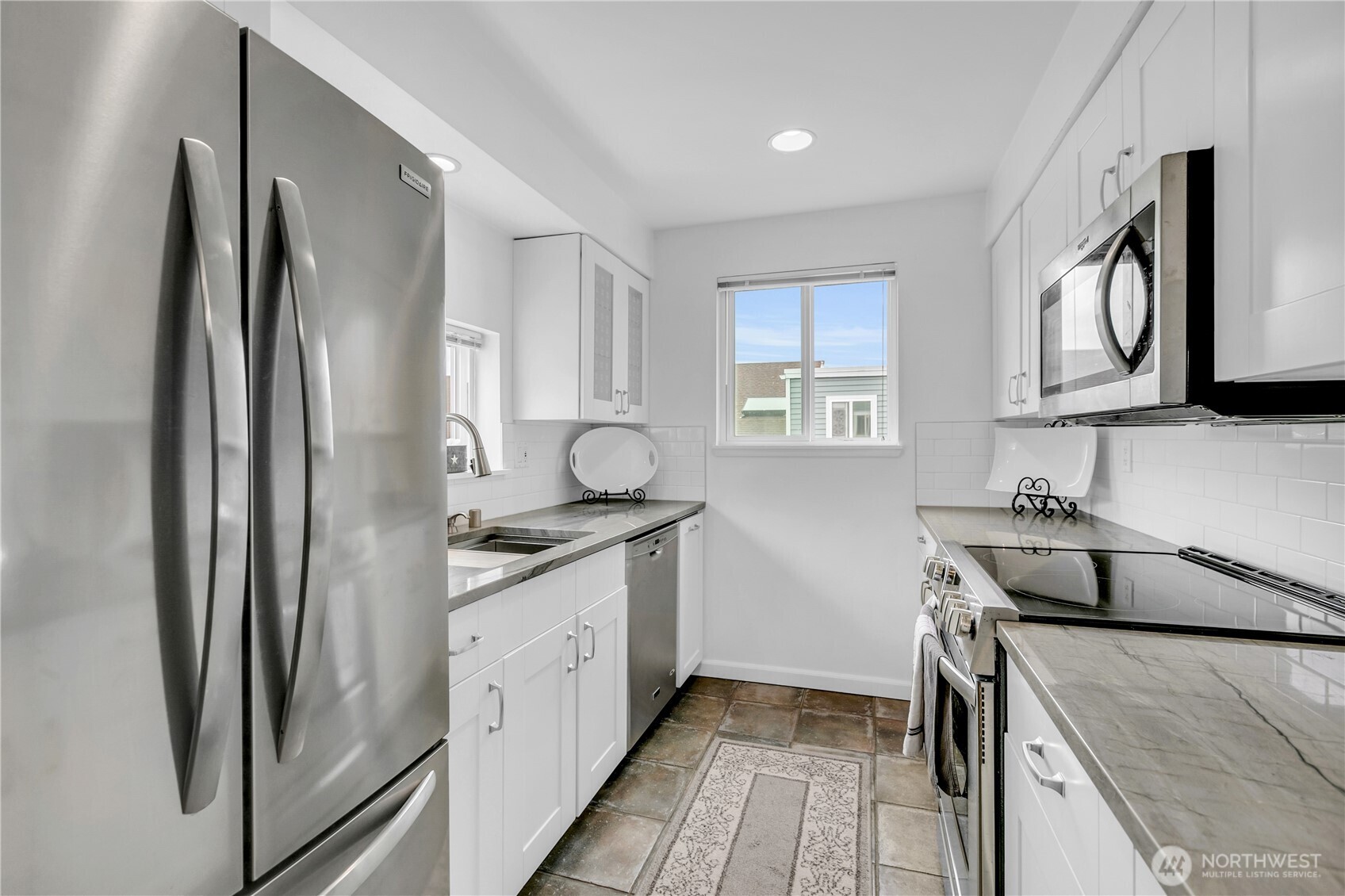 21925 7th Avenue S #124, Des Moines, WA 98198