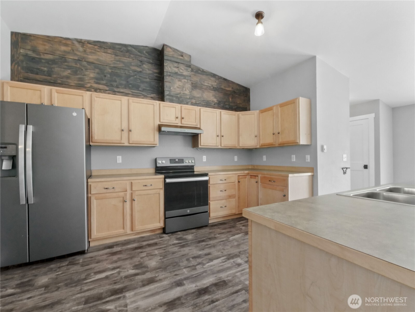 219 Jones Road , Winlock, WA 98596
