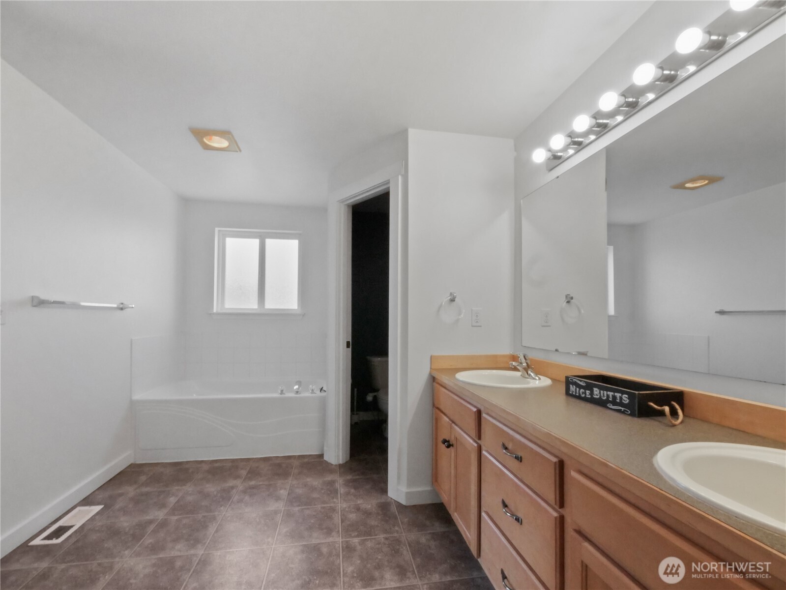 219 Jones Road , Winlock, WA 98596