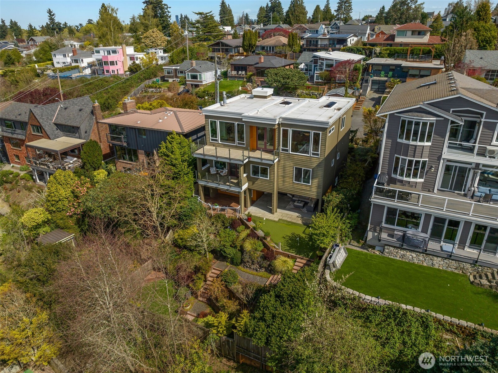 4017 56th Avenue SW, Seattle, WA 98116