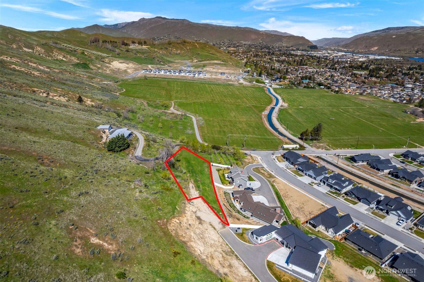 935 Silas Lane , Wenatchee, WA 98801