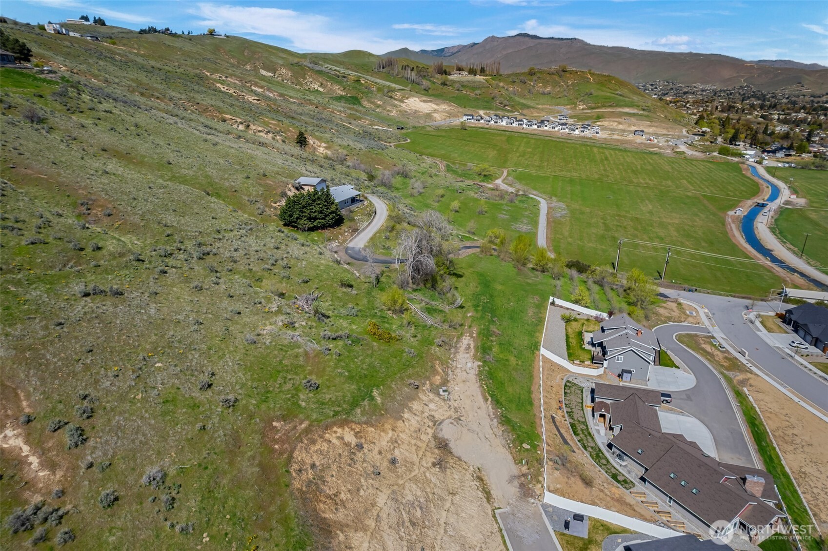 935 Silas Lane , Wenatchee, WA 98801