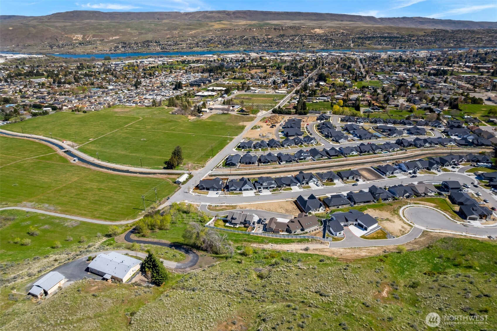 935 Silas Lane , Wenatchee, WA 98801