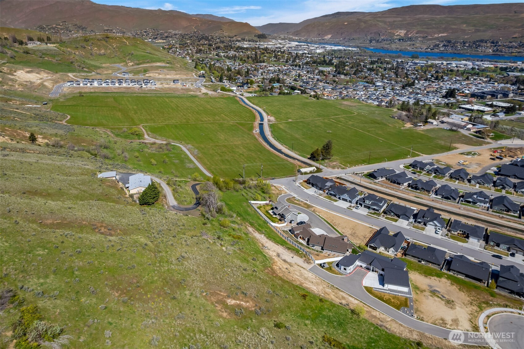 935 Silas Lane , Wenatchee, WA 98801