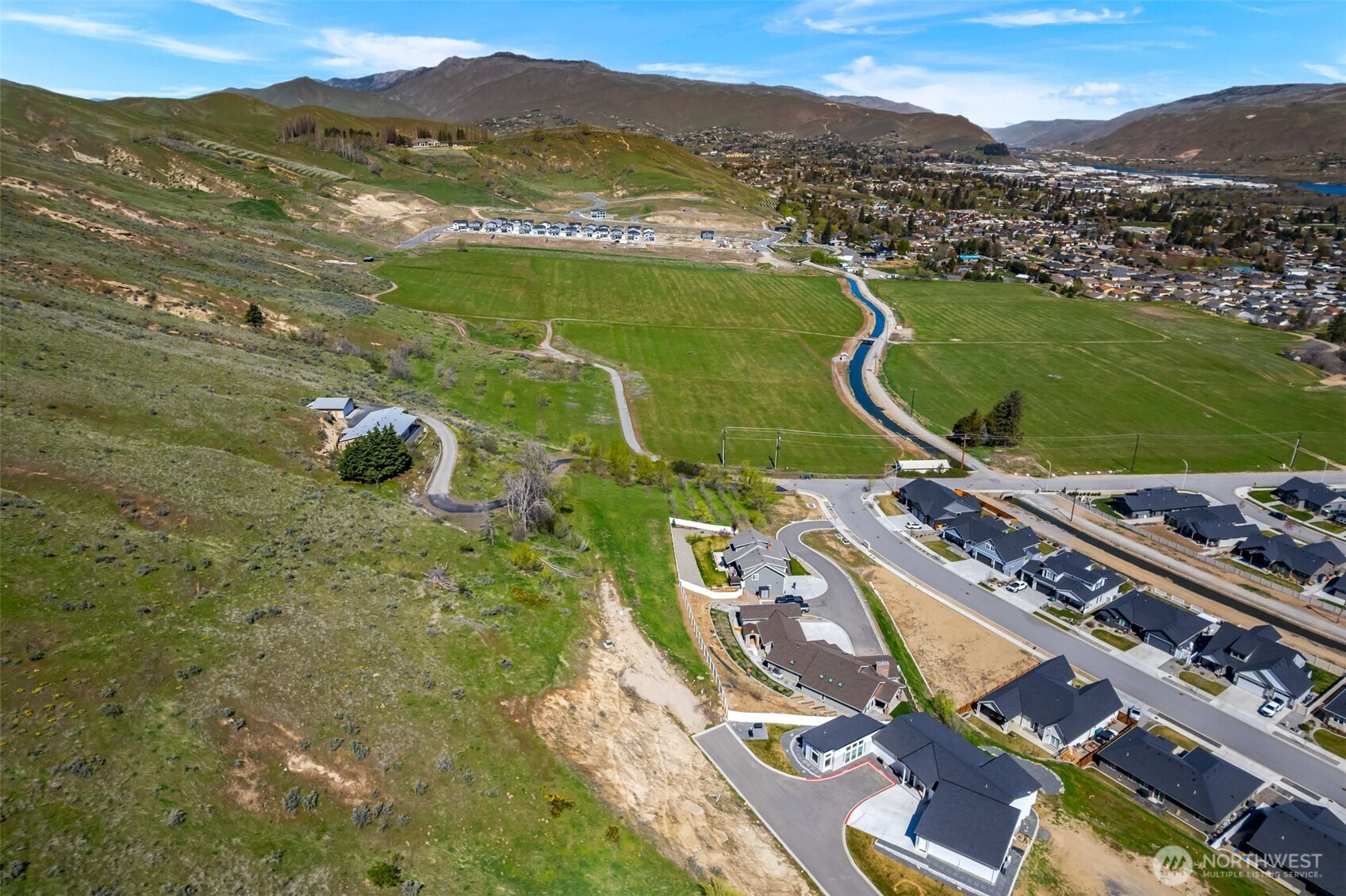 935 Silas Lane , Wenatchee, WA 98801