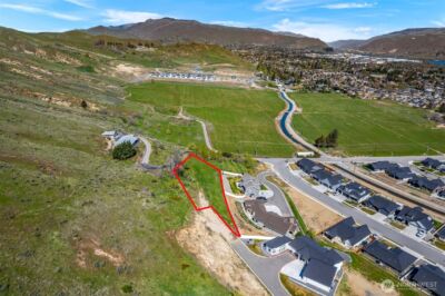 935 Silas Lane , Wenatchee, WA 98801 - Photo 2