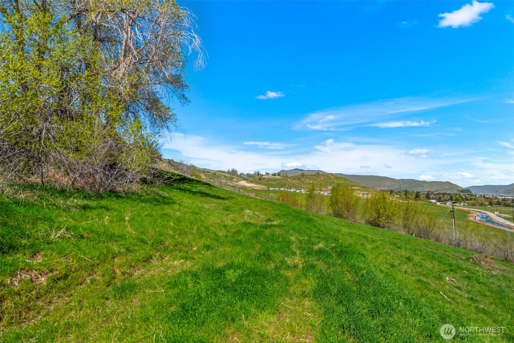 935 Silas Lane , Wenatchee, WA 98801