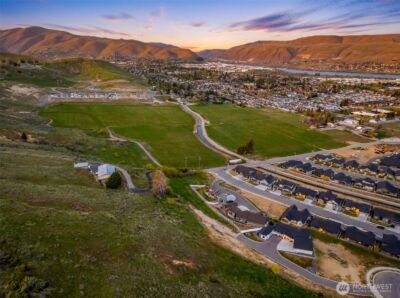 935 Silas Lane , Wenatchee, WA 98801 - Photo 6