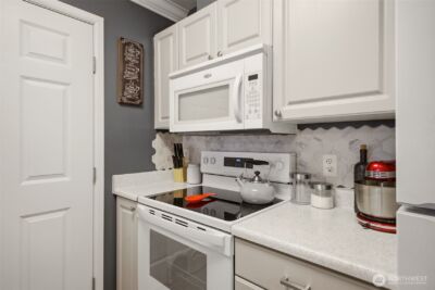 33020 10th Avenue SW #E102, Federal Way, WA 98023 - Photo 13