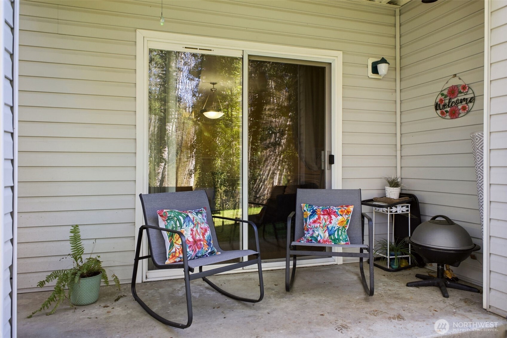33020 10th Avenue SW #E102, Federal Way, WA 98023