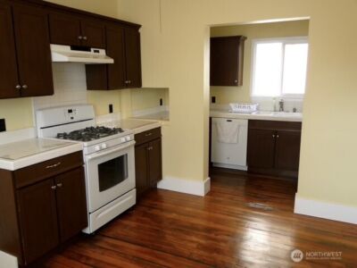 1921 44 Avenue SW, Seattle, WA 98116-1908 - Photo 14