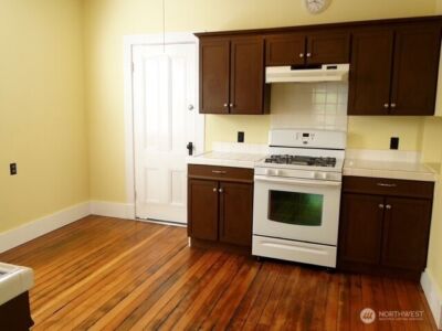 1921 44 Avenue SW, Seattle, WA 98116-1908 - Photo 15