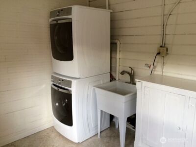 1921 44 Avenue SW, Seattle, WA 98116-1908 - Photo 4