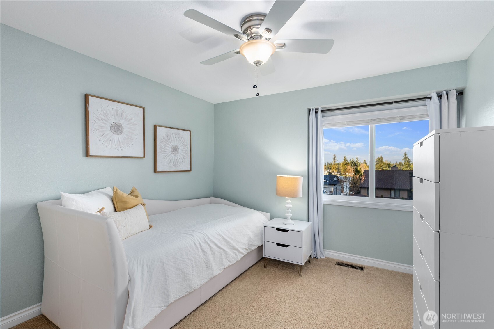 2610 211th Avenue E, Lake Tapps, WA 98391